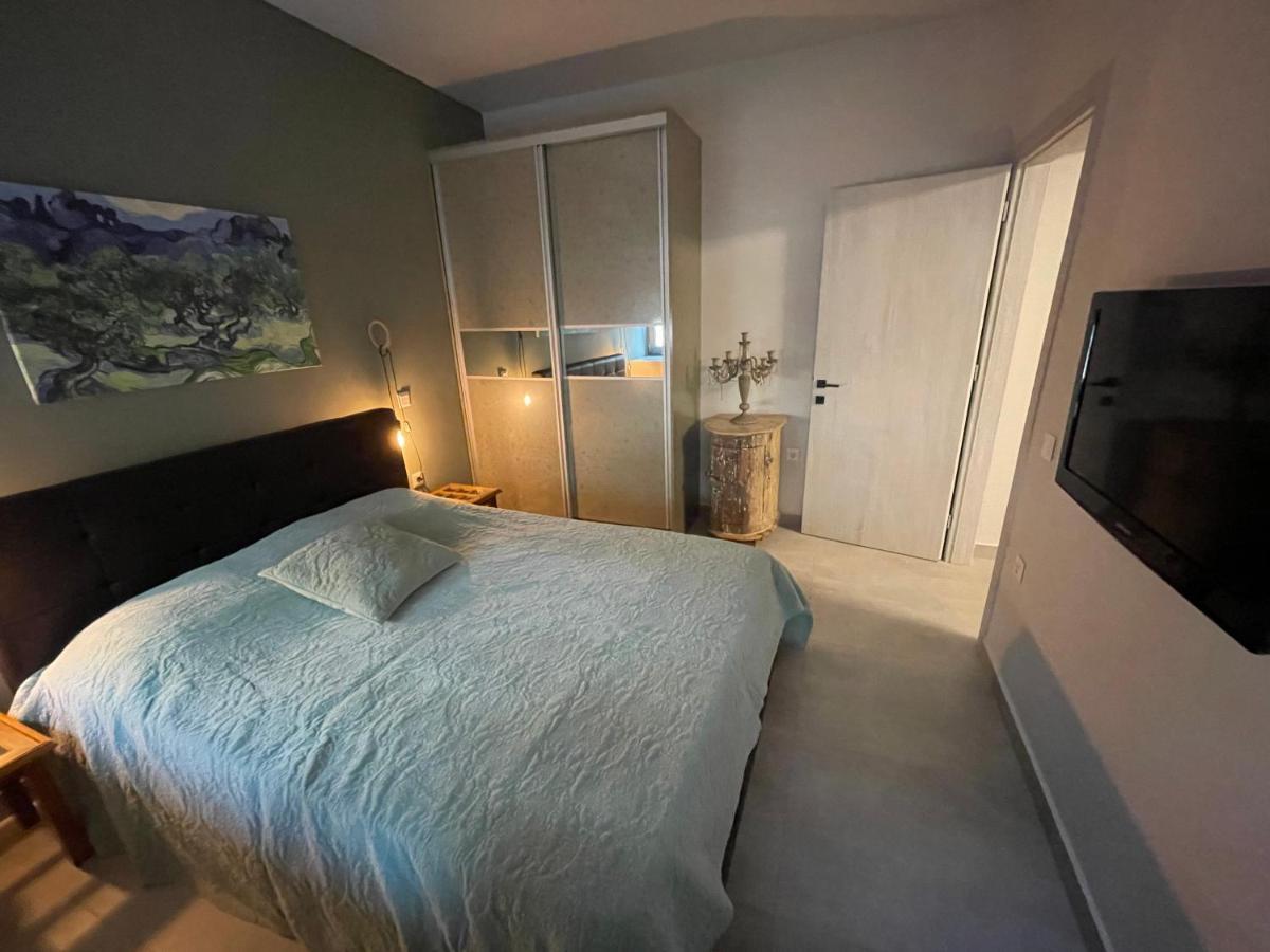 Ponte Vecchio Apartment Chalkís Eksteriør billede